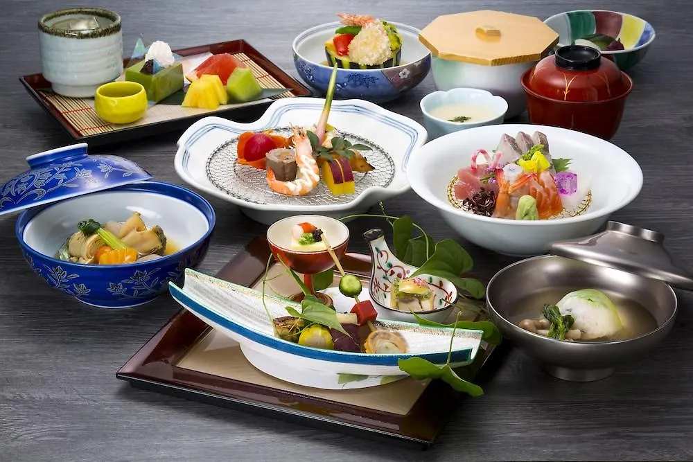 Yumoto Fujiya Hotel Hakone 4*,  Japan